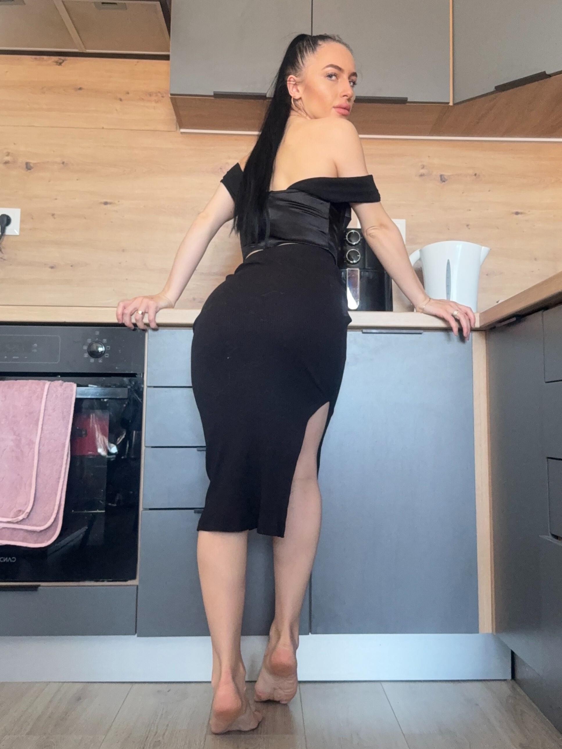  Animated movements in a very tight dress