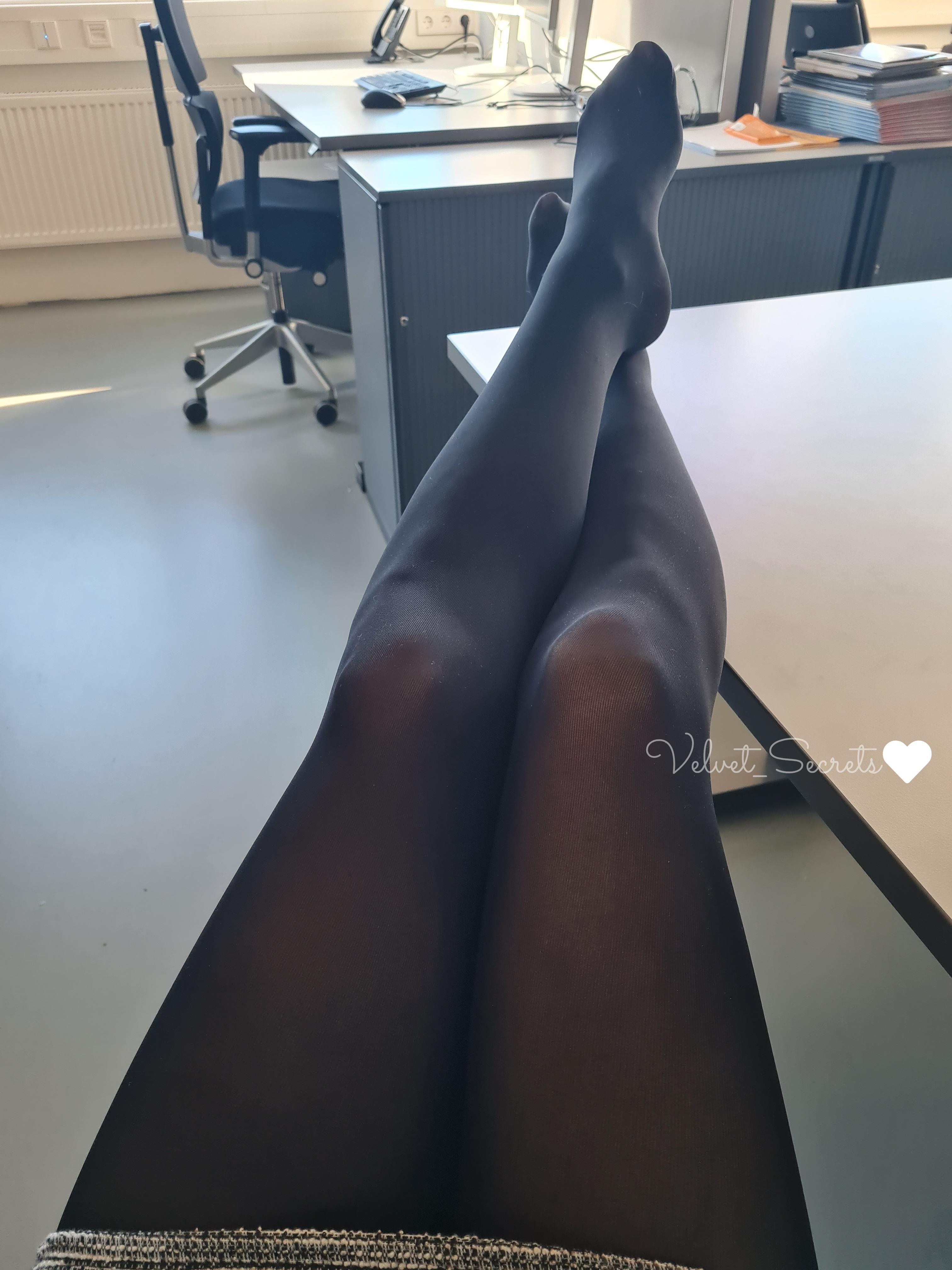 Invisible tights